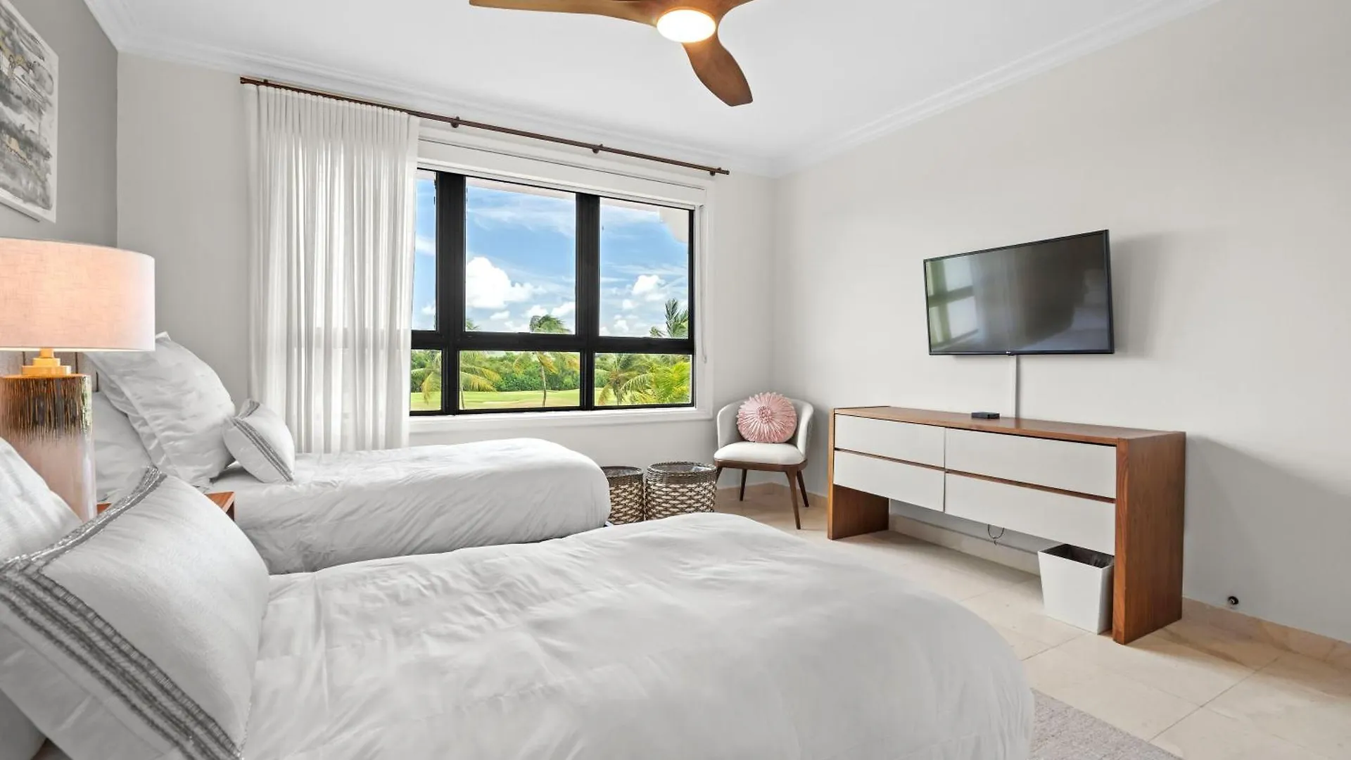 Balcony With Beach & Golf Course Views By Otium Rio Grande Apartment